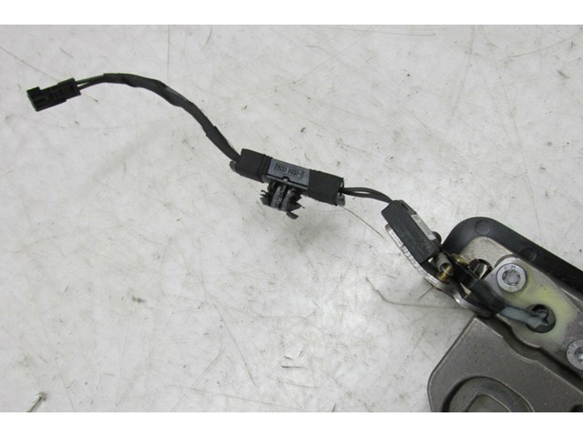  2009-2013 BMW 328i E93 LCI OEM FRONT TOP ROOF LOCK LATCH CATCH SET OF 2  