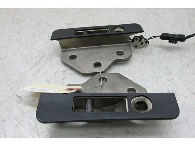 2009-2013 BMW 328i E93 LCI OEM FRONT TOP ROOF LOCK LATCH CATCH SET OF 2  