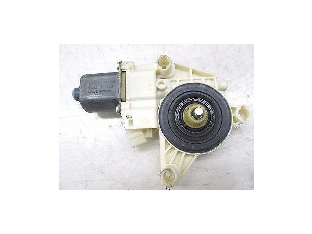 2012-2014 MERCEDES C250 W204 OEM LEFT FRONT DRIVER DOOR WINDOW MOTOR
