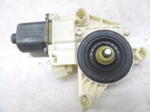 2012-2014 MERCEDES C250 W204 OEM LEFT FRONT DRIVER DOOR WINDOW MOTOR