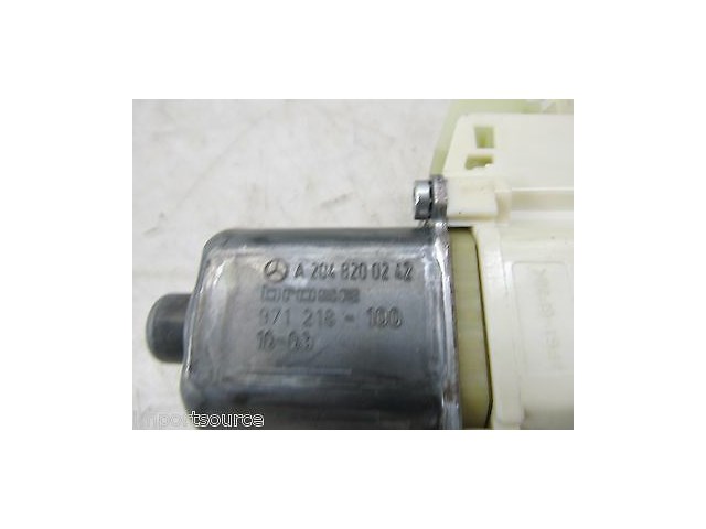 2010-2013 MERCEDES E350 W212 OEM RIGHT FRONT PASSENGER SIDE DOOR  WINDOW MOTOR 