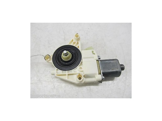 2010-2013 MERCEDES E350 W212 OEM RIGHT FRONT PASSENGER SIDE DOOR  WINDOW MOTOR 