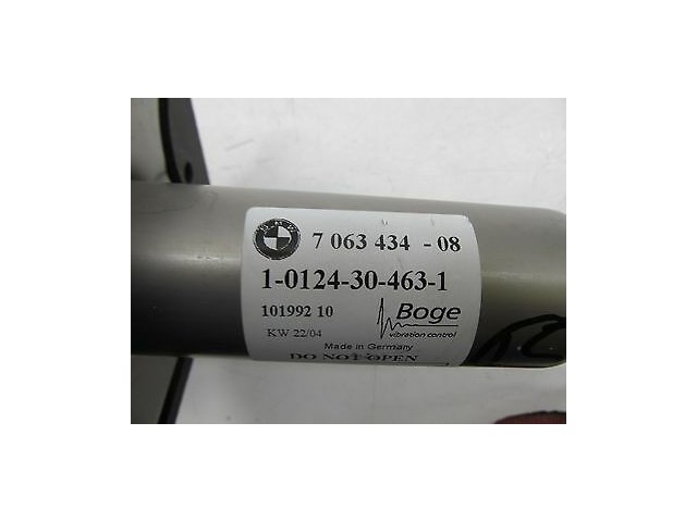 2004-2005 BMW 525i 530i E60 OEM RIGHT REAR BUMPER IMPACT SHOCK ABSORBER BRACKET