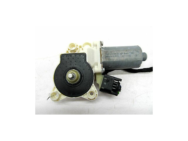 2003-2006 MERCEDES BENZ E500 W211 OEM RIGHT FRONT PASSENGER SIDE WINDOW MOTOR