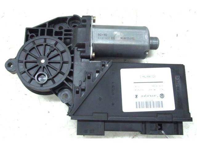 2004-2007 VOLKSWAGEN TOUAREG OEM  RIGHT REAR DOOR POWER WINDOW MOTOR 