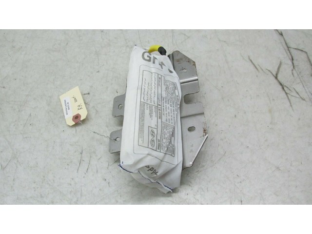   2014-2016 KIA CADENZA OEM RIGHT REAR PASSENGER SIDE SEAT AIRBAG MODULE