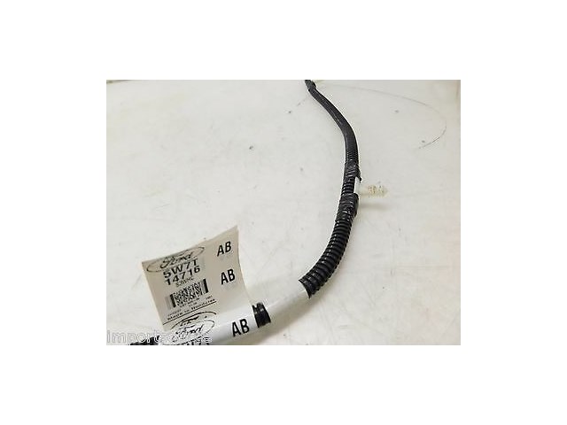 2008-2011 LINCOLN TOWN CAR OEM RIGHT FRONT PASS. SEAT AIRBAG 8W73-54611D10-AA