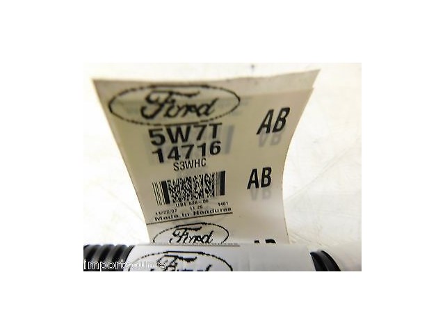 2008-2011 LINCOLN TOWN CAR OEM RIGHT FRONT PASS. SEAT AIRBAG 8W73-54611D10-AA