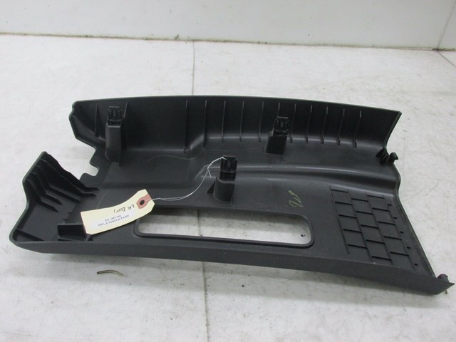 2011-2014 FORD F150 OEM LEFT FRONT PASSENGER SIDE SEATBELT TRIM COVER