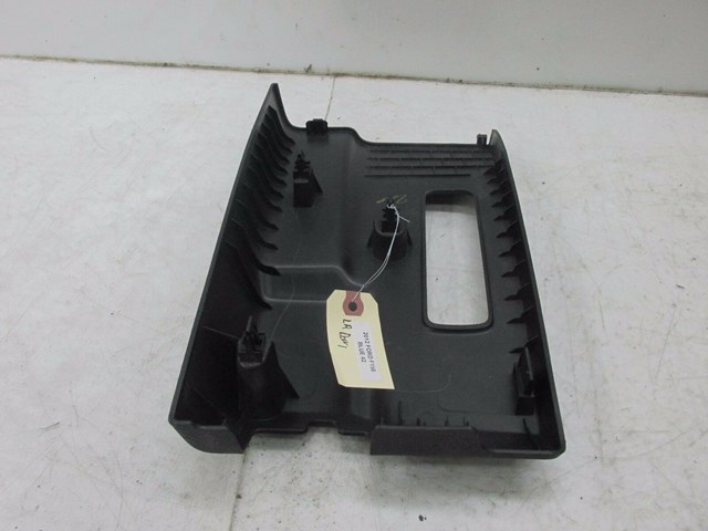 2011-2014 FORD F150 OEM LEFT FRONT PASSENGER SIDE SEATBELT TRIM COVER