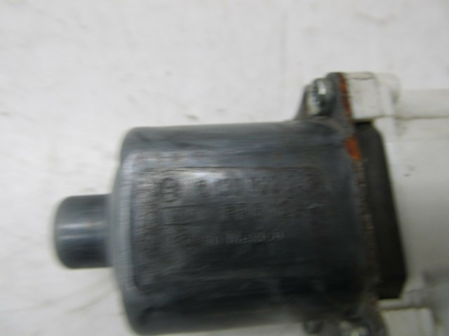 2006-2013 VOLVO C70 T5 OEM RIGHT REAR PASSENGER QUARTER WINDOW MOTOR 31253534
