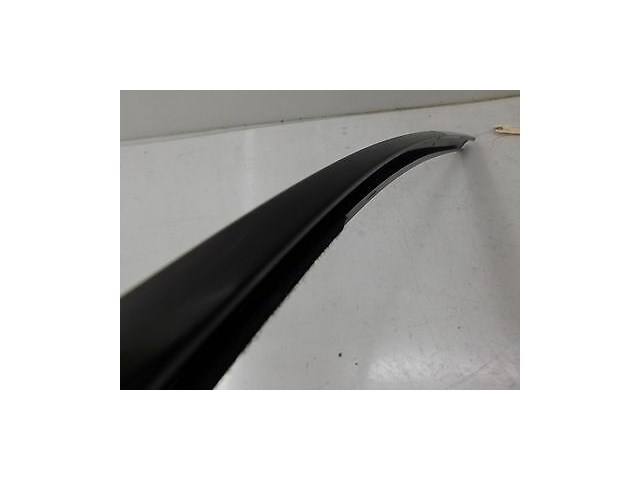 2004-2005 MERCEDES BENZ CLK500 W209 OEM CONVERTIBLE RIGHT A PILLAR CHROME TRIM 