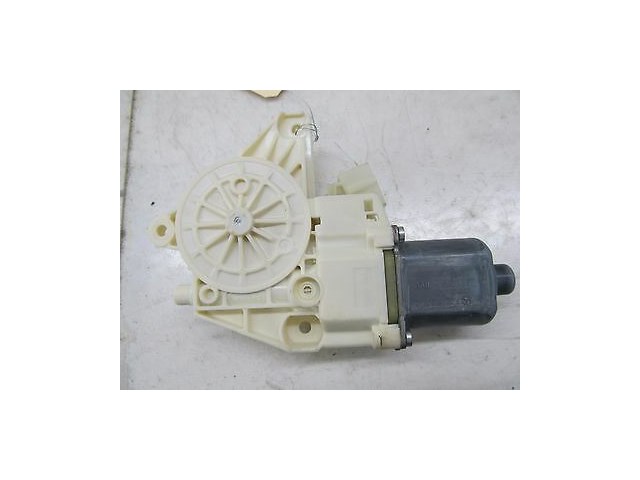 2012-2014 MERCEDES C250 W204 OEM RIGHT FRONT PASSENGER DOOR WINDOW MOTOR