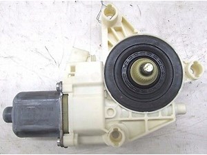 2012-2014 MERCEDES C250 W204 OEM RIGHT FRONT PASSENGER DOOR WINDOW MOTOR