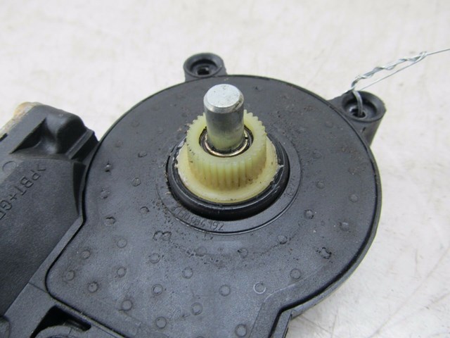 2002-2006 BMW M3 E46 COUPE OEM LEFT FRONT DRIVER DOOR WINDOW MOTOR  