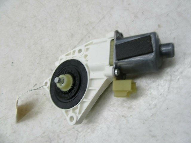 2010-2012 LINCOLN MKZ OEM LEFT REAR DRIVER SIDE DOOR WINDOW MOTOR  
