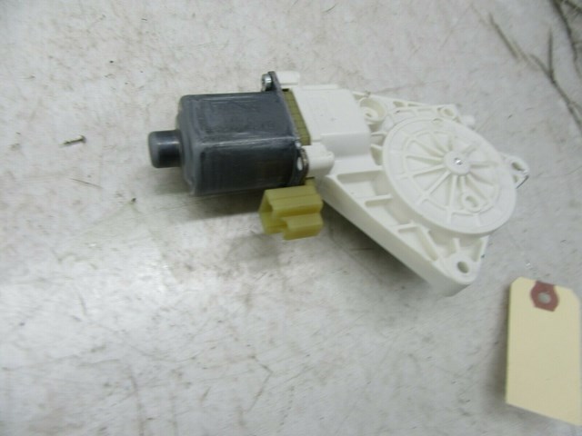 2010-2012 LINCOLN MKZ OEM LEFT REAR DRIVER SIDE DOOR WINDOW MOTOR  