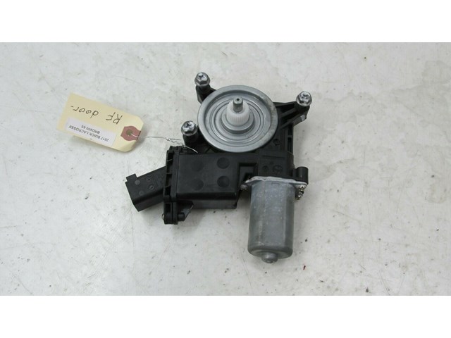 2017-2019 BUICK LACROSSE OEM RIGHT FRONT DOOR WINDOW MOTOR 