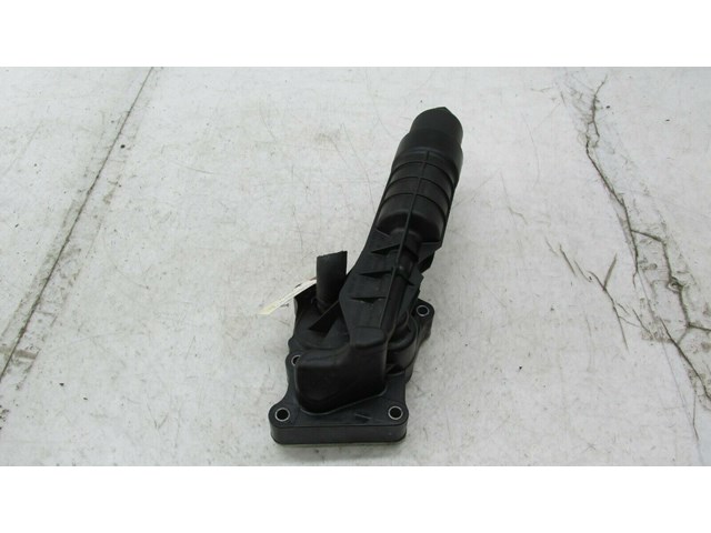 2012-2015 MERCEDES C250 COUPE W204 OEM 1.8L ENGINE OIL FILTER HOUSING 