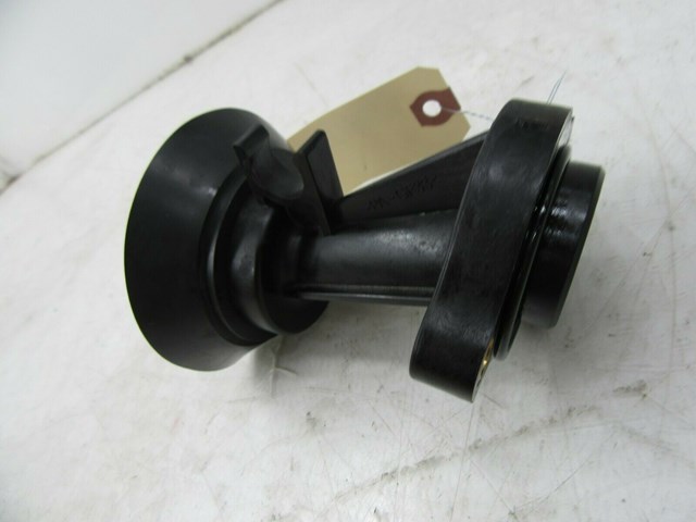 2013-2018 NISSAN SENTRA SV OEM FRONT OIL FILTER CAP