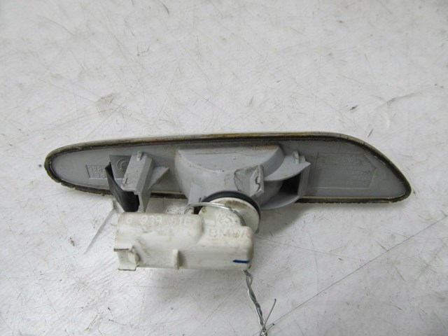  2009-2013 BMW 328i E93 E92 LCI OEM RIGHT FRONT TURN SIGNAL LIGHT LAMP 