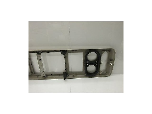 2004-2006 NISSAN QUEST OEM CENTER REAR ROOF TRIM STRIP BEIGE COLOR PANEL BRACKET