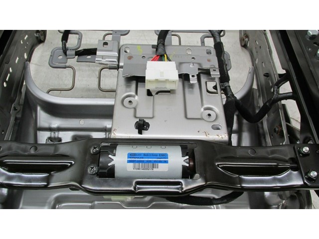  2014-2016 KIA CADENZA OEM RIGHT FRONT PASSENGER SEAT TRACK ASSEMBLY   