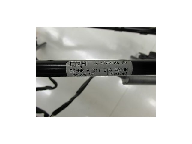 2003-2005 MERCEDES E320 WAGON W211 OEM RIGHT FRONT PASSENGER SEAT TRACK W/ MOTOR