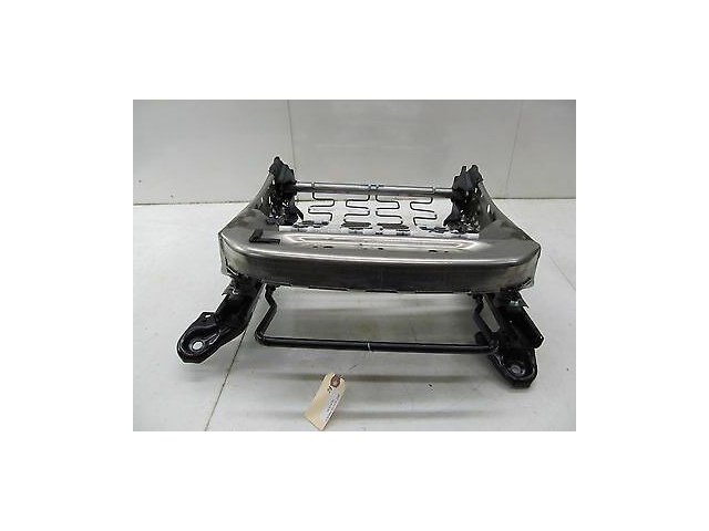 2012-2015 TOYOTA PRIUS C OEM RIGHT FRONT PASSENGER'S SIDE SEAT MANUAL SEAT TRACK