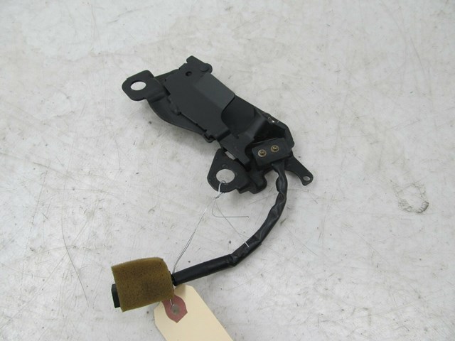  2002-2006 LEXUS SC430 OEM LEFT FRONT SLIDING ROOF LATCH LOCK