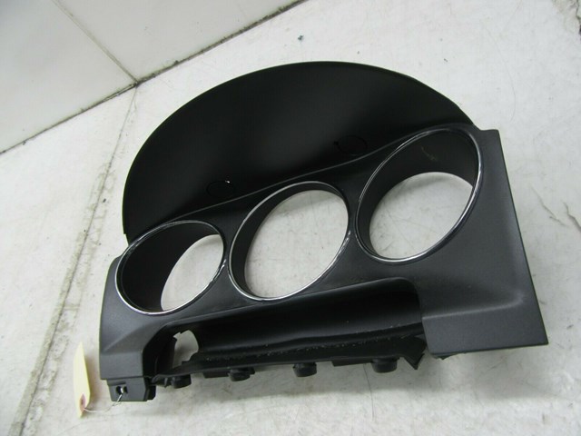 2010-2012 LINCOLN MKZ OEM LEFT FRONT DRIVER SIDE SPEEDOMETER TRIM BEZEL 