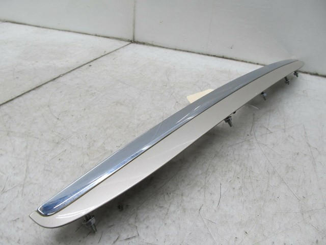 2004-2009 LEXUS RX350 RX330 OEM REAR GARNISH TRIM MOLDING COVER 