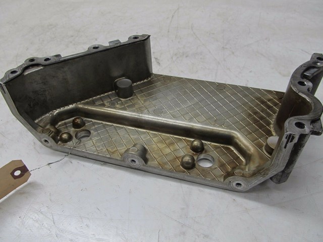 2004-2008 AUDI A8L OEM OEM W12 6.0 ENGINE LEFT SIDE ENGINE TIMING COVER PLATE
