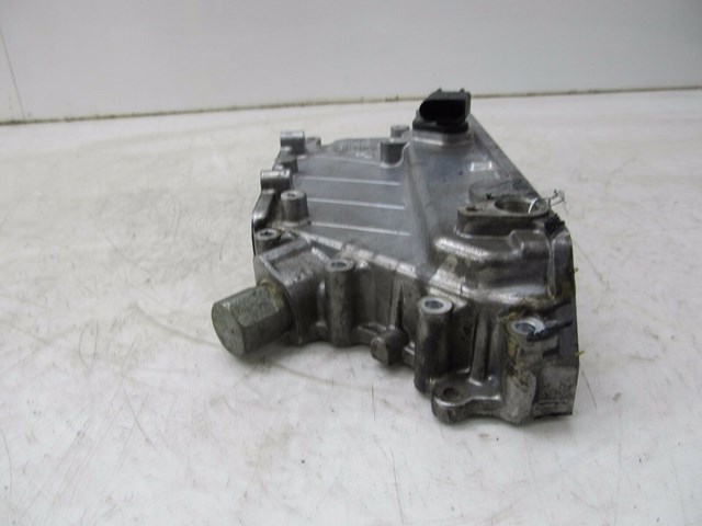 2004-2008 AUDI A8L OEM OEM W12 6.0 ENGINE RIGHT SIDE TIMING COVER PLATE