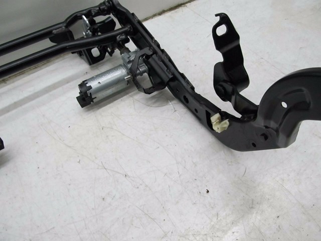 2004-2008 AUDI A8L W12 OEM RIGHT REAR PASSENGER SIDE LOWER SEAT TRACK W/ MOTOR