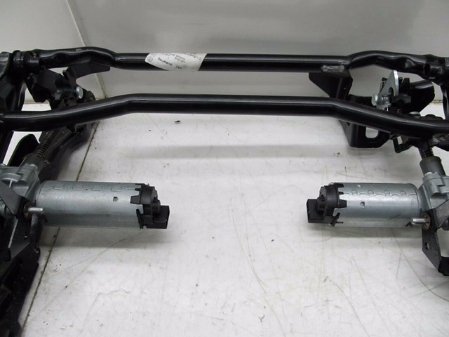 2004-2008 AUDI A8L W12 OEM RIGHT REAR PASSENGER SIDE LOWER SEAT TRACK W/ MOTOR