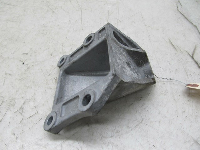 2009-2012 INFINITI FX35 OEM LEFG FRONT ENGINE MOTOR MOUNT BRACKET 