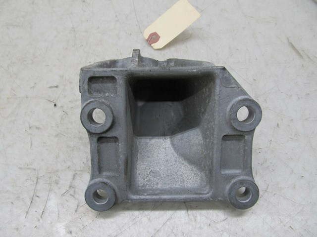 2009-2012 INFINITI FX35 OEM LEFG FRONT ENGINE MOTOR MOUNT BRACKET 