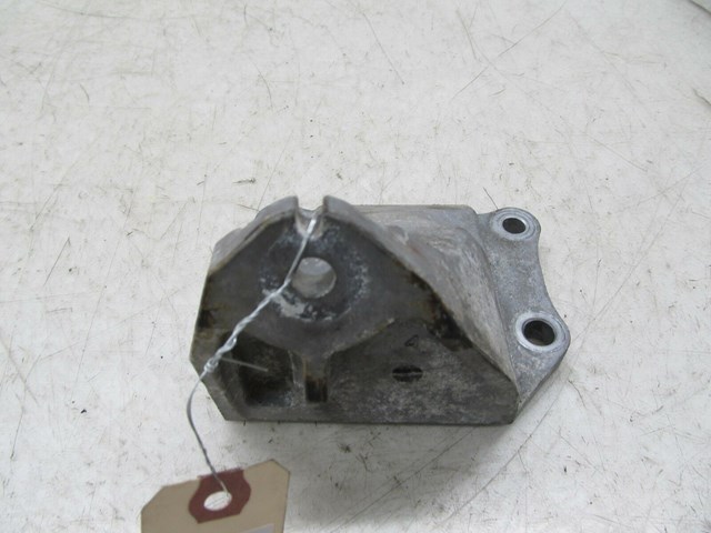 2009-2012 INFINITI FX35 OEM LEFG FRONT ENGINE MOTOR MOUNT BRACKET 