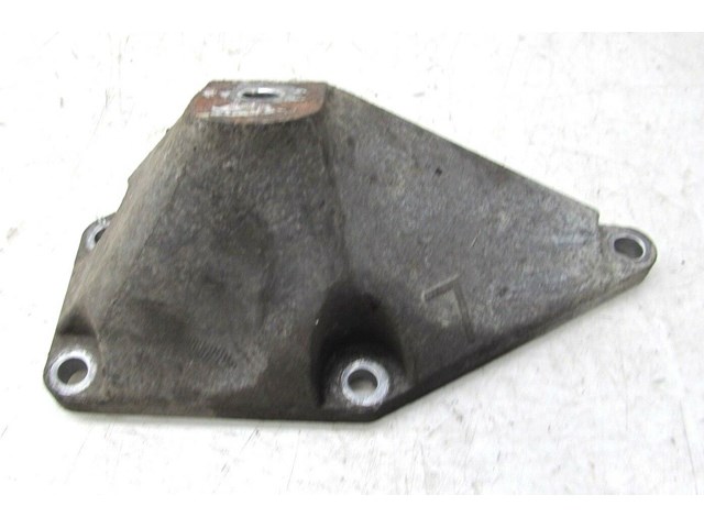 2001-2006 LEXUS LS430 OEM LEFT FRONT ENGINE MOTOR MOUNT SUPPORT BRACKET