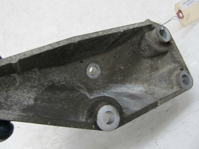 2001-2006 LEXUS LS430 OEM LEFT FRONT ENGINE MOTOR MOUNT SUPPORT BRACKET