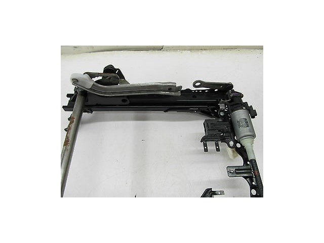 2006-2008 LEXUS IS250 XE20 OEM RIGHT FRONT PASSENGER'S SIDE SEAT TRACK W/ MOTOR