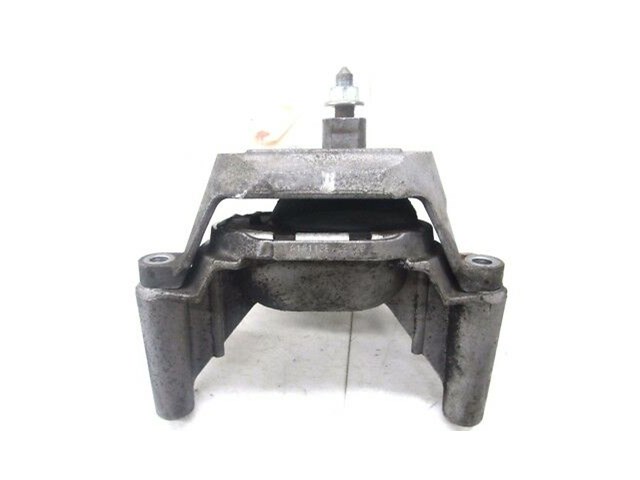 2013-2015 NISSAN ALTIMA OEM RIGHT FRONT ENGINE MOTOR MOUNT SUPPORT BRACKET 
