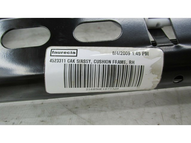 2007-2010 BMW X5 E70 OEM RIGHT FRONT PASSENGER SEAT TRACK ASSEMBLY 