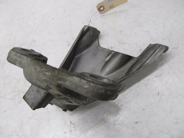 2004-2008 AUDI A8L W12 OEM RIGHT FRONT ENGINE MOTOR MOUNT 4E0 199 308