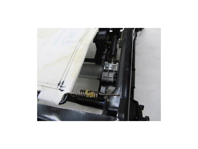 2004-2008 MASERATI QUATTROPORTE M139 OEM RIGHT FRONT PASSENGER SEAT TRACK FRAME