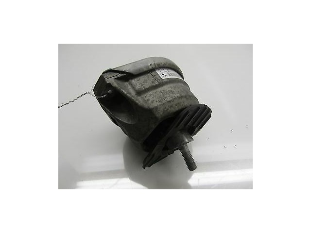 2004-2005 BMW 525i 530i E60 OEM RIGHT FRONT ENGINE SUSPENSION RUBBER MOTOR MOUNT