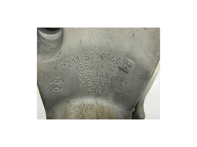 2006-2007 BMW 530I E60 OEM RIGHT FRONT ENGINE MOTOR MOUNT SUPPORT BRACKET