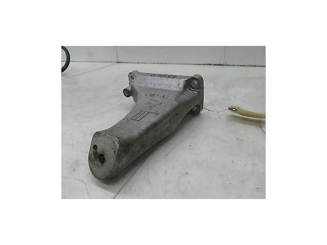 2004-2008 MASERATI QUATTROPORTE M139 OEM LEFT SIDE DRIVER MOTOR MOUNT BRACKET