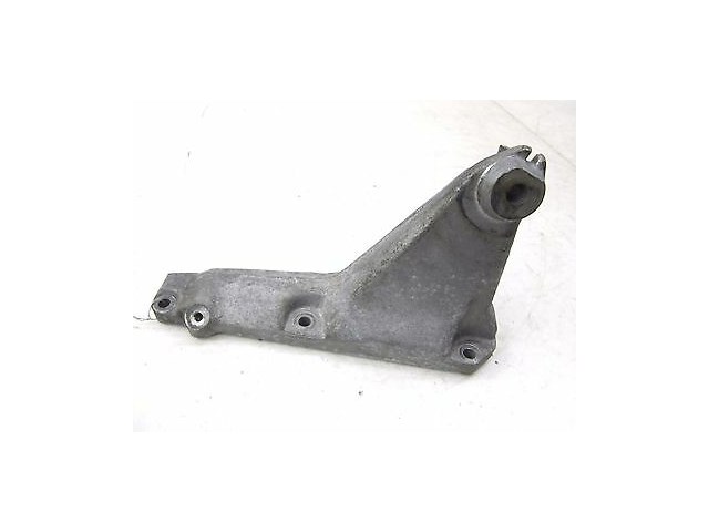 2004-2005 MERCEDES BENZ CLK500 W209 OEM LEFT FRONT MOTOR MOUNT BRACKET